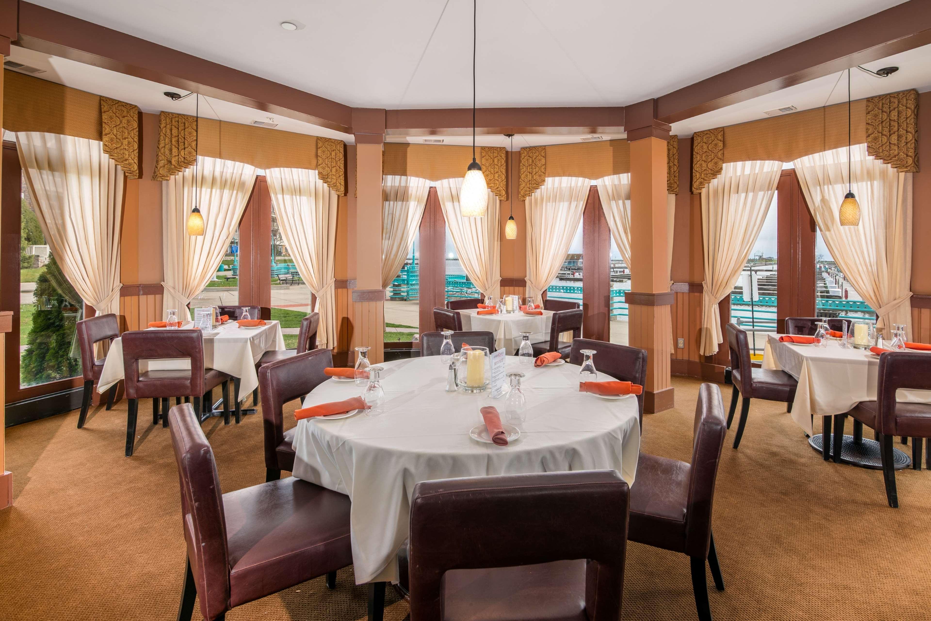 Doubletree By Hilton Racine Harbourwalk Otel Dış mekan fotoğraf